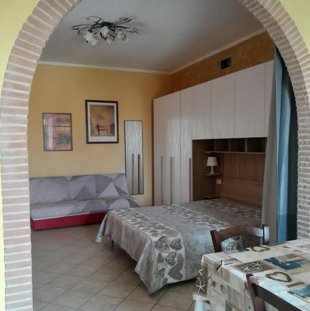 Bilocale Primo Piano Marina Di Cecina Apartment Cecina